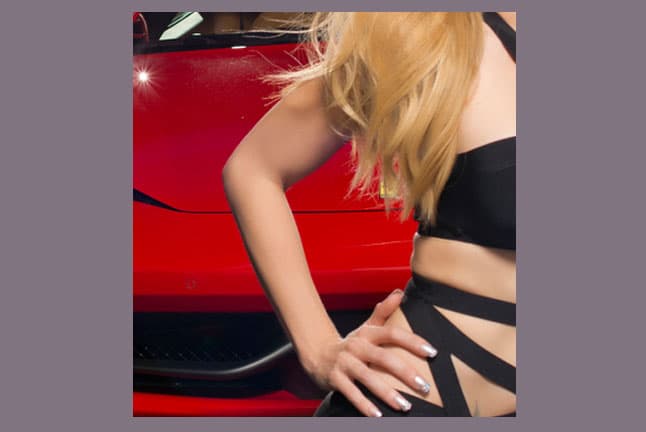 Sus brazos son delgados y perfectos, producto de un buen trabajo en el gym.