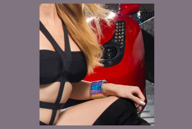 ¿Ya viste qué bonito automóvil luce Noelia?