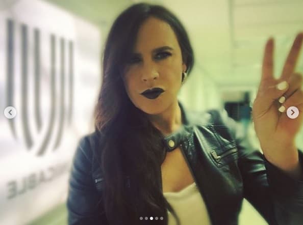 En una entrevista para el show mexicano
<b><a href="https://m.youtube.com/watch?v=81nKaajICP8" target="_blank"> 'Ventaneando'</a></b> advirtió que no busca nada voluptuoso ya que dice ser una persona que no es "exagerada ni extravagante".