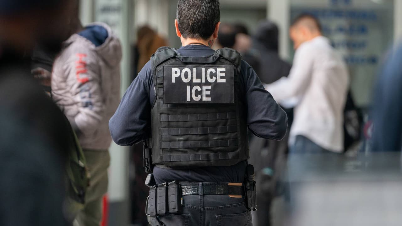 Miedo y baja en ventas en Virginia, uno de los estados con más órdenes de deportación