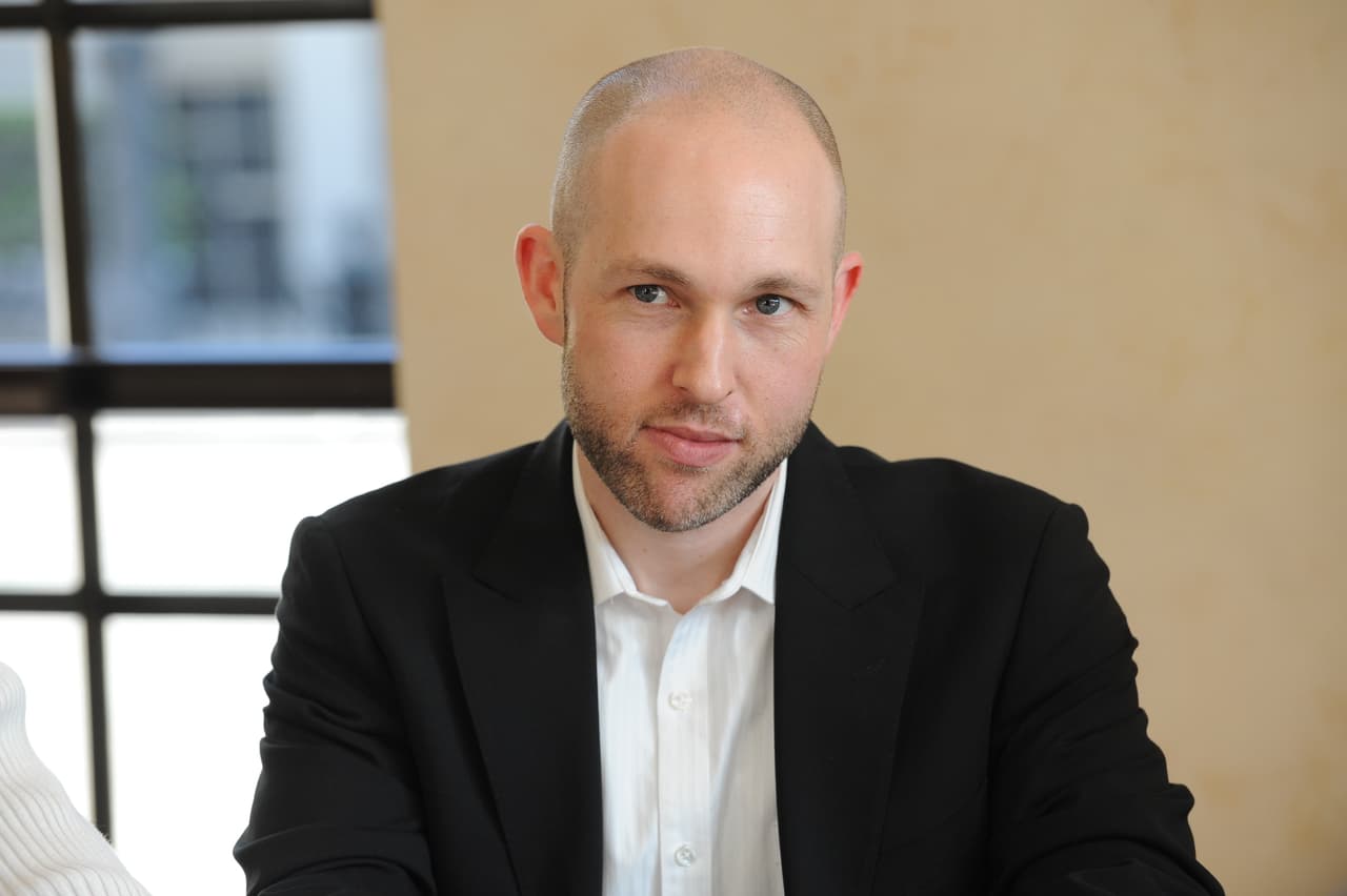 Se retiró de la actuación en 1991, se graduó como abogado y tiene su despacho legal llamado Cohen & Gardner, además de escribir temas para ‘The Huffington Post’ sobre política, leyes y negocios.