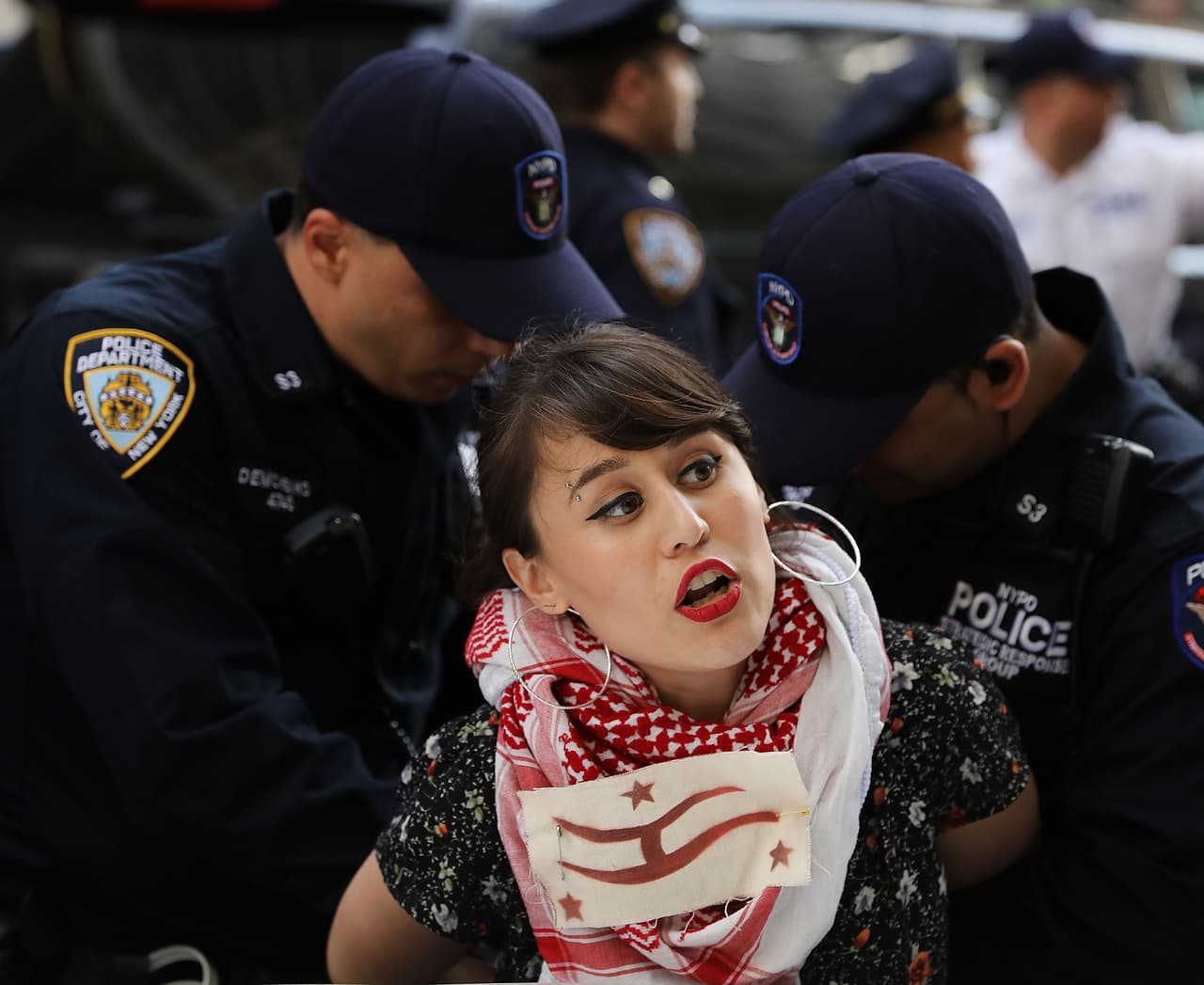 Supremo de Massachusetts dicta que la Policía no puede mantener detenidos sin cargos a indocumentados que no tengan antecedentes