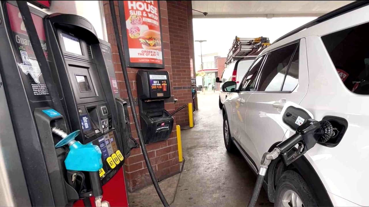 Gasolina baja en el norte de Texas y da un respiro al bolsillo de los conductores