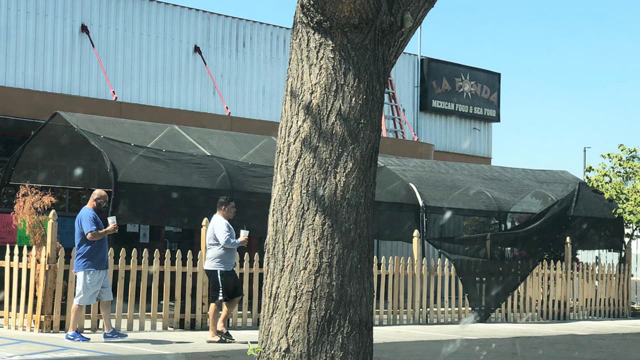 Cadena de restaurante mexicano no pagó horas extra a sus trabajadores, ahora deberá compensarlos