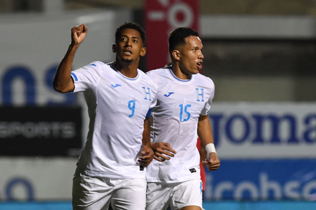 Rueda da lista de jugadores de Honduras para los juegos de Nations League