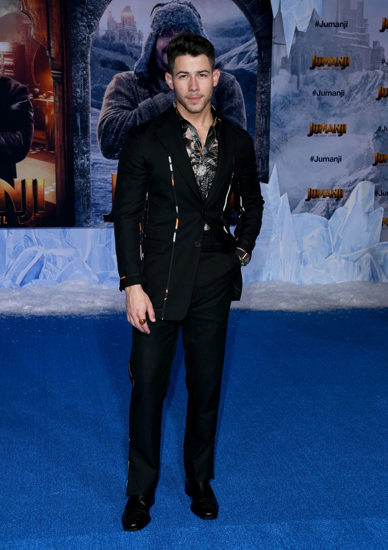 El integrante de los Jonas Brothers platicó en 'The late late show with James Corden' su intención de entrenar a Gino para que sea un perro de asistencia, específicamente para detectar anomalías en diabetes.