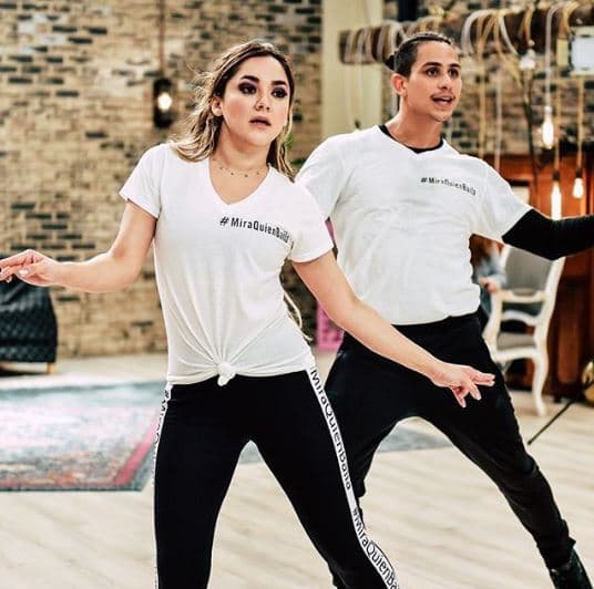 Desde el principio se mostraron como una pareja muy unida. 
<b><a href="https://www.univision.com/entretenimiento/fue-nominada-pero-sherlyn-recibo-una-visita-que-le-ayudo-a-superar-el-momento-y-hasta-le-quito-el-frio-video" target="_blank">José Luis sorprendió a Sherlyn</a></b> durante una de sus intervenciones en el programa Mira Quien Baila All Stars, transmitido por Univision a principos de 2019.