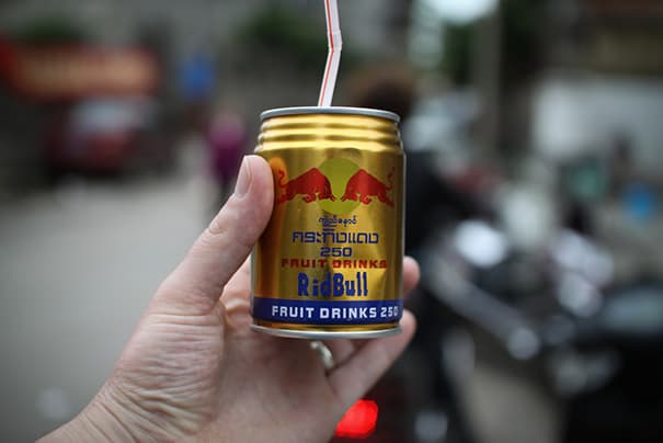 ¡Checa estas fotos de los productos, posiblemente, más chafos del mundo! ¿Crees que pagaron derechos de autor?