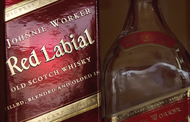 ¡Checa estas fotos de los productos, posiblemente, más chafos del mundo! ¿Crees que pagaron derechos de autor?