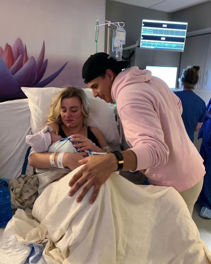 Fue el 20 de octubre de 2021 cuando nació la pequeña Vanessa Elizabeth Rodríguez, pesando más de siete libras, según reveló su mamá en Instagram.
<br>