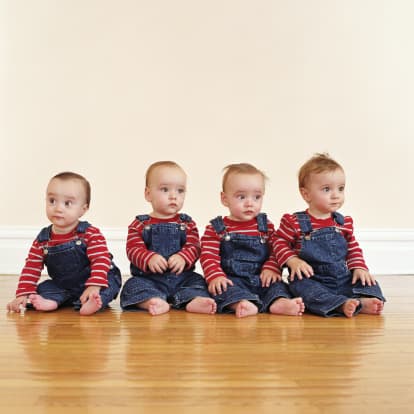 Mujer se entera que tendrá cuatrillizos