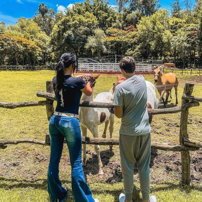 Incluso, en mayo pasado 
<b>Cecilia Galliano agradeció que la pareja de su exmarido</b> le diera buenos tratos a su hijo.
<br>