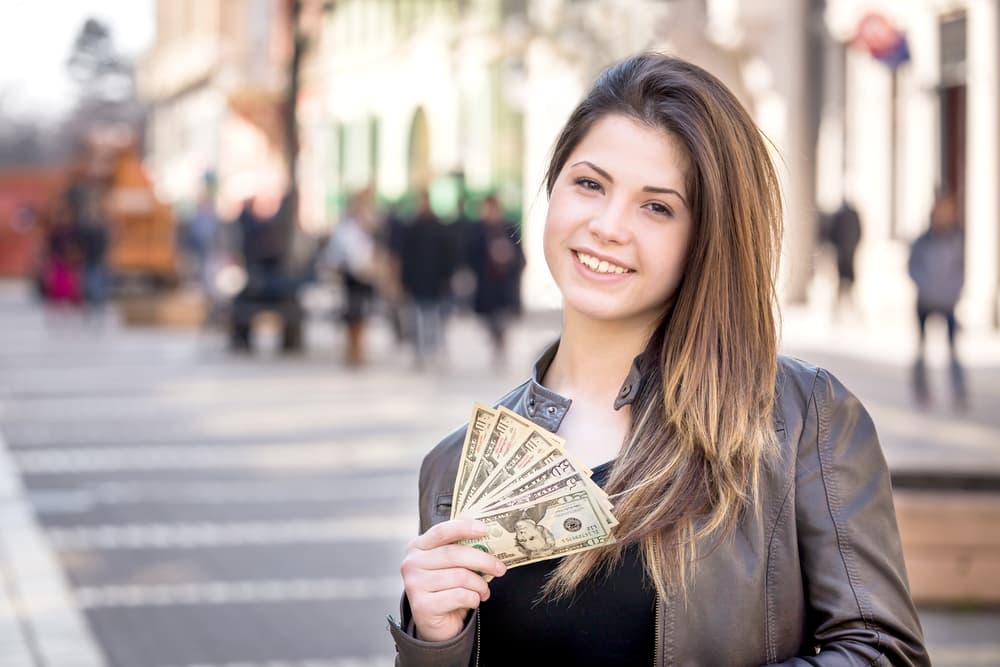 Hasta el 4 de febrero, Mercurio estará retrógrado pero cuando Ceres está en Géminis indica que tú debes hablar en todo momento, pues tu palabra atraerá el dinero. No te quedes callado.
<br>