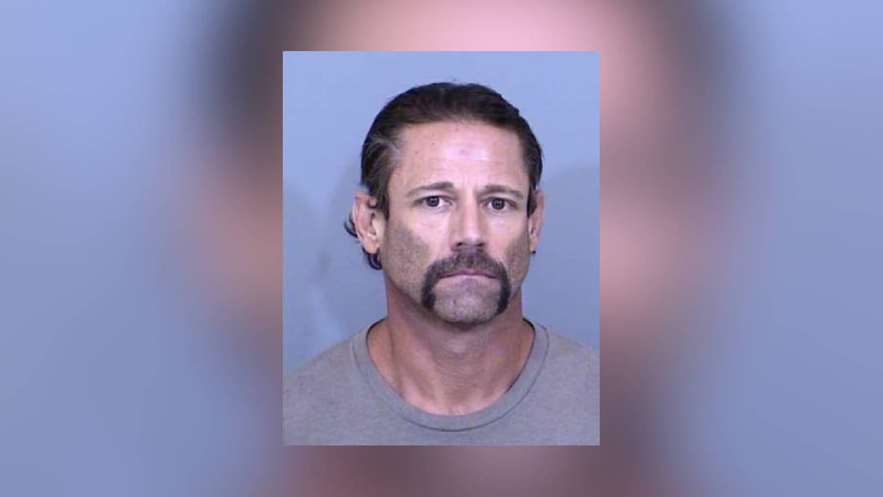 Sentencian a bombero que incendió la casa de su exnovia en Chandler