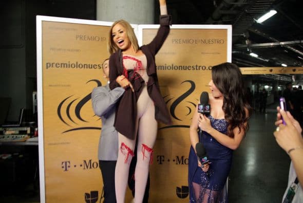 Te llevamos detrás de cámaras en Premio Lo Nuestro 2014. Esto fue lo que no viste de esta espectacular entrega.