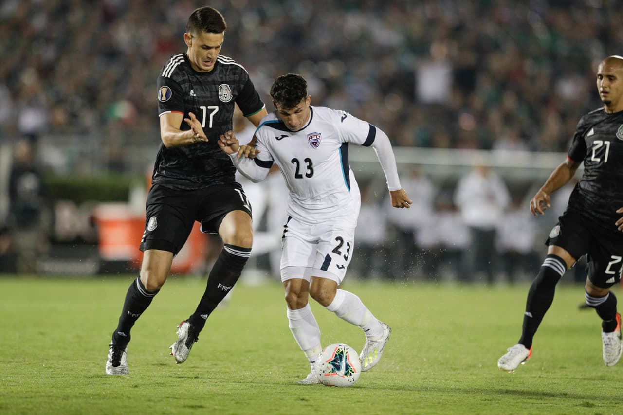 César Montes. El central de Monterrey acumula nueve encuentros con la Selección Mexicana.