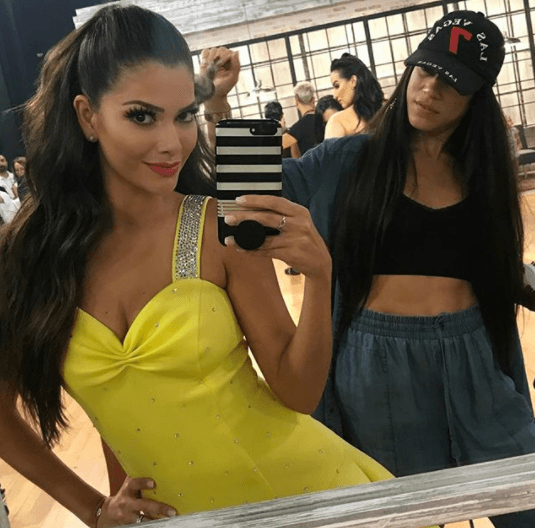 Este fue el look de nuestra Anita para la segunda gala, así lucía antes de salir al escenario.