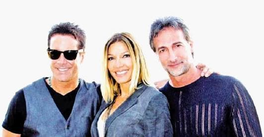 Catherine se casó en 1996 con Osvaldo Sabatini (hermano de la famosa tenista argentina Gabriela Sabatini), quien es el padre de sus dos hijas. Aunque ella trató de tener una relación civilizada con su ex, no pudo conseguirlo.