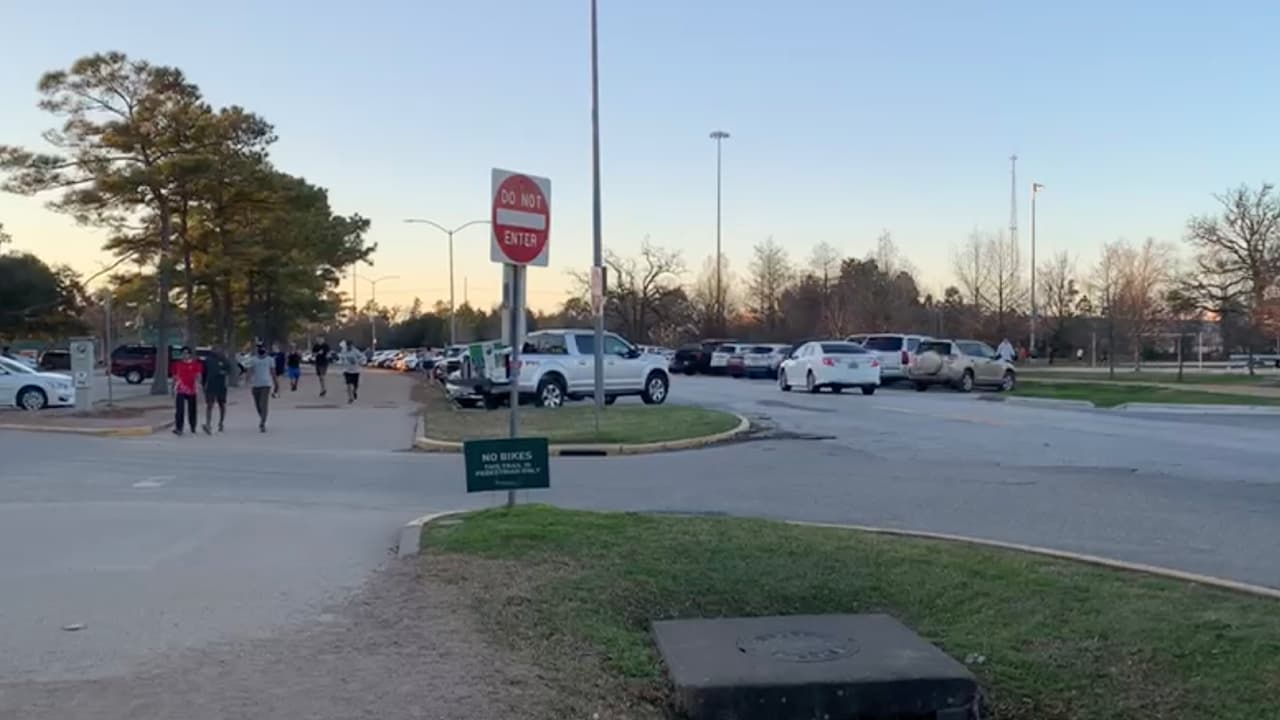 <a href="https://www.univision.com/local/houston-kxln" target="_blank">Univision 45</a> pidió información al respecto y la ciudad dijo los siguiente: “El departamento de parques y recreación de Houston ha extendido el cierre, incluyendo las ligas privadas y reuniones en campos de béisbol, instalaciones y centros comunitarios, además de las actividades de los Houston Astros en el campo del parque Sylvester Turner.