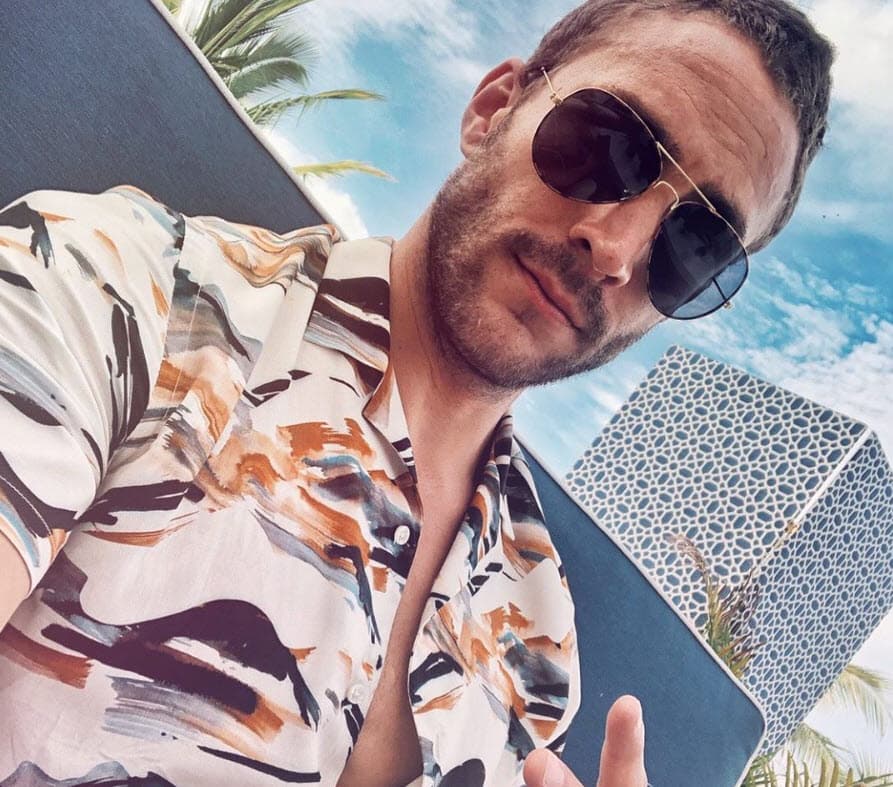 Confirmó que ante la decisión que tomó, contó con el apoyo de Televisa para tomar las acciones que creyó pertinentes.
<br>