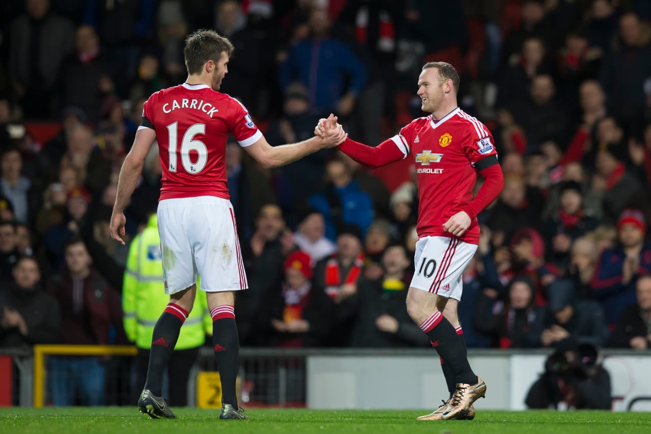 Manchester United 3-0 Stoke City: Red Devils golean y se meten a la pela por la Champions