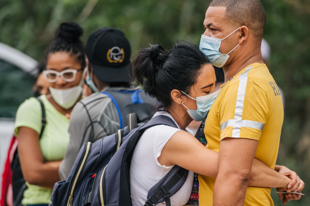 Deportaciones aceleradas: el plan del gobierno de Biden para encarar la crisis migratoria en Texas