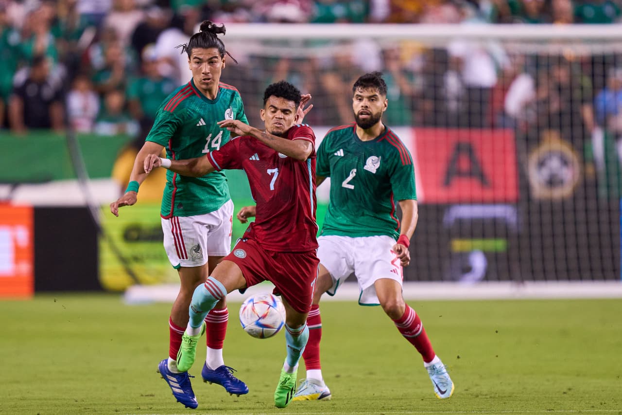¡Llenos de dudas! México no supo mantener una ventaja de dos goles y Colombia vino de atrás para llevarse el triunfo con un golazo de Wilmer Barrios.