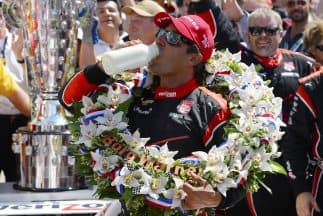 Juan Pablo Montoya gana las 500 Millas de Indianápolis