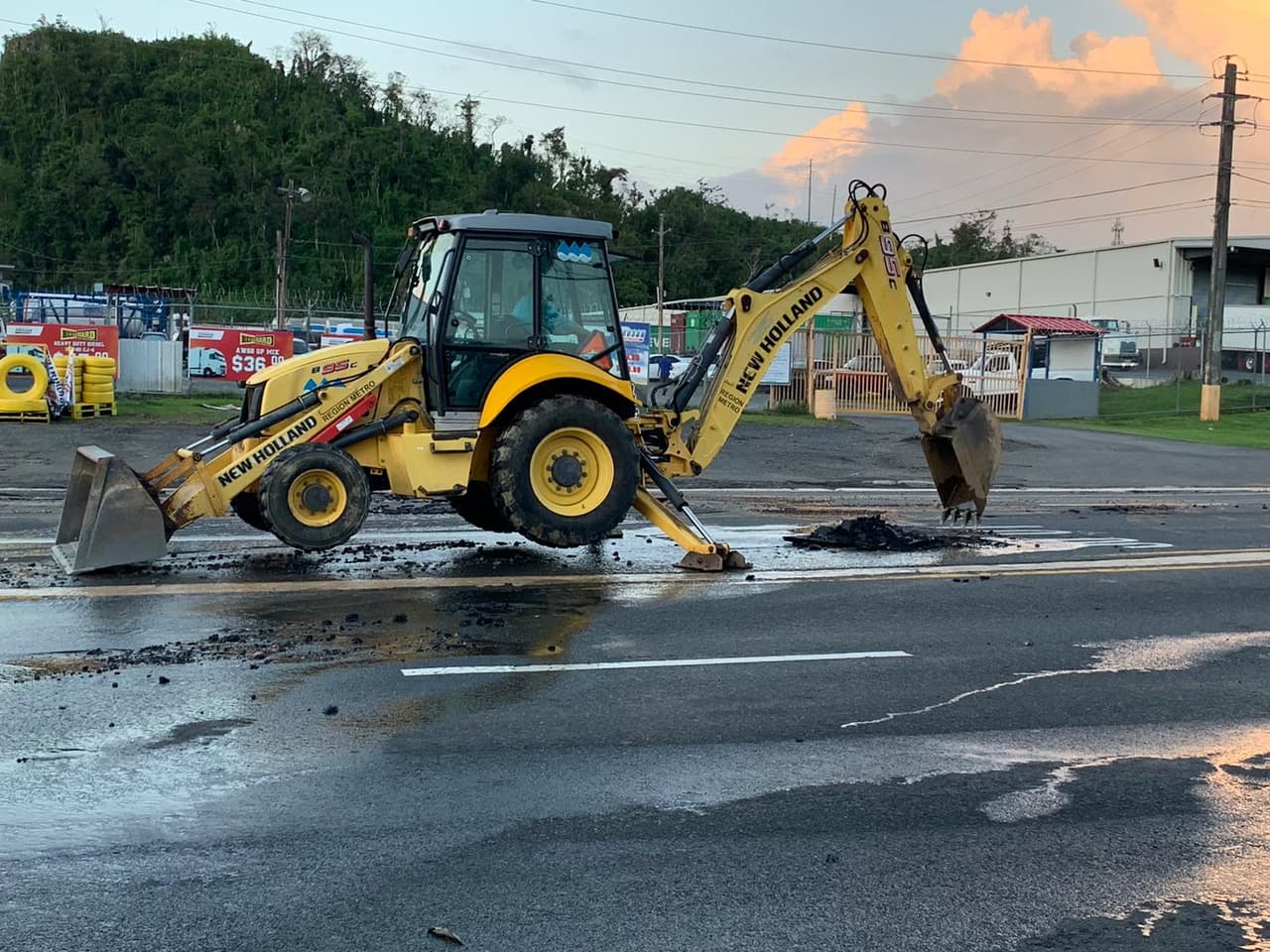  Varios municipios estarán sin servicio de agua tras colapso de tubería de la AAA en Toa Baja