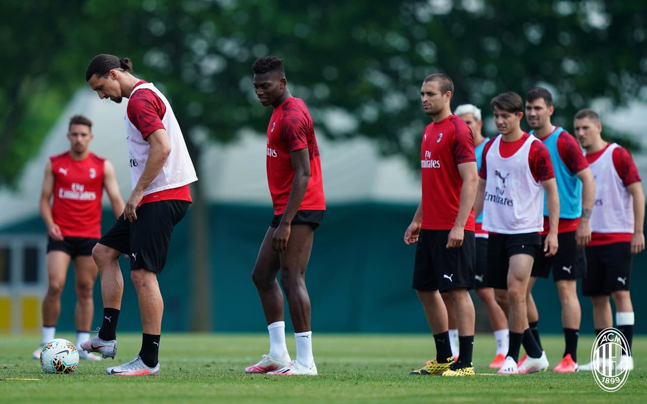 Zlatan regresa a entrenar y se autodenomina “Dios” del Milan