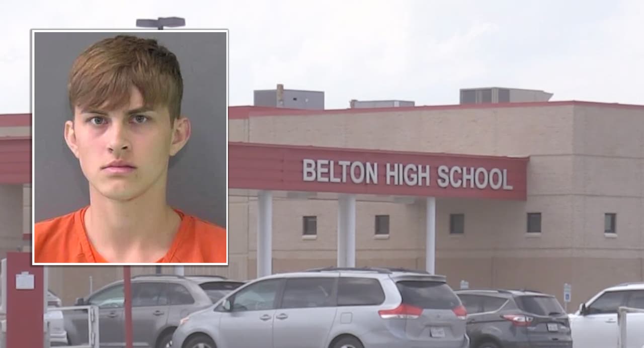 Libre bajo fianza sospechoso de apuñalar y matar a compañero de clases en el baño de escuela de Texas