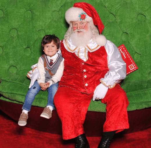 Al ver esta sonrisa, estamos seguros que le llegaron muchos regalos.