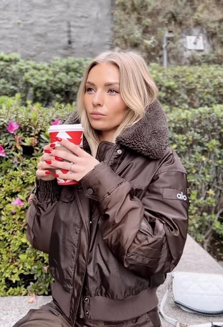 “A Irina esta joya le ha servido para frenar el rumor de que están separados”, aseveraron en la emisión.