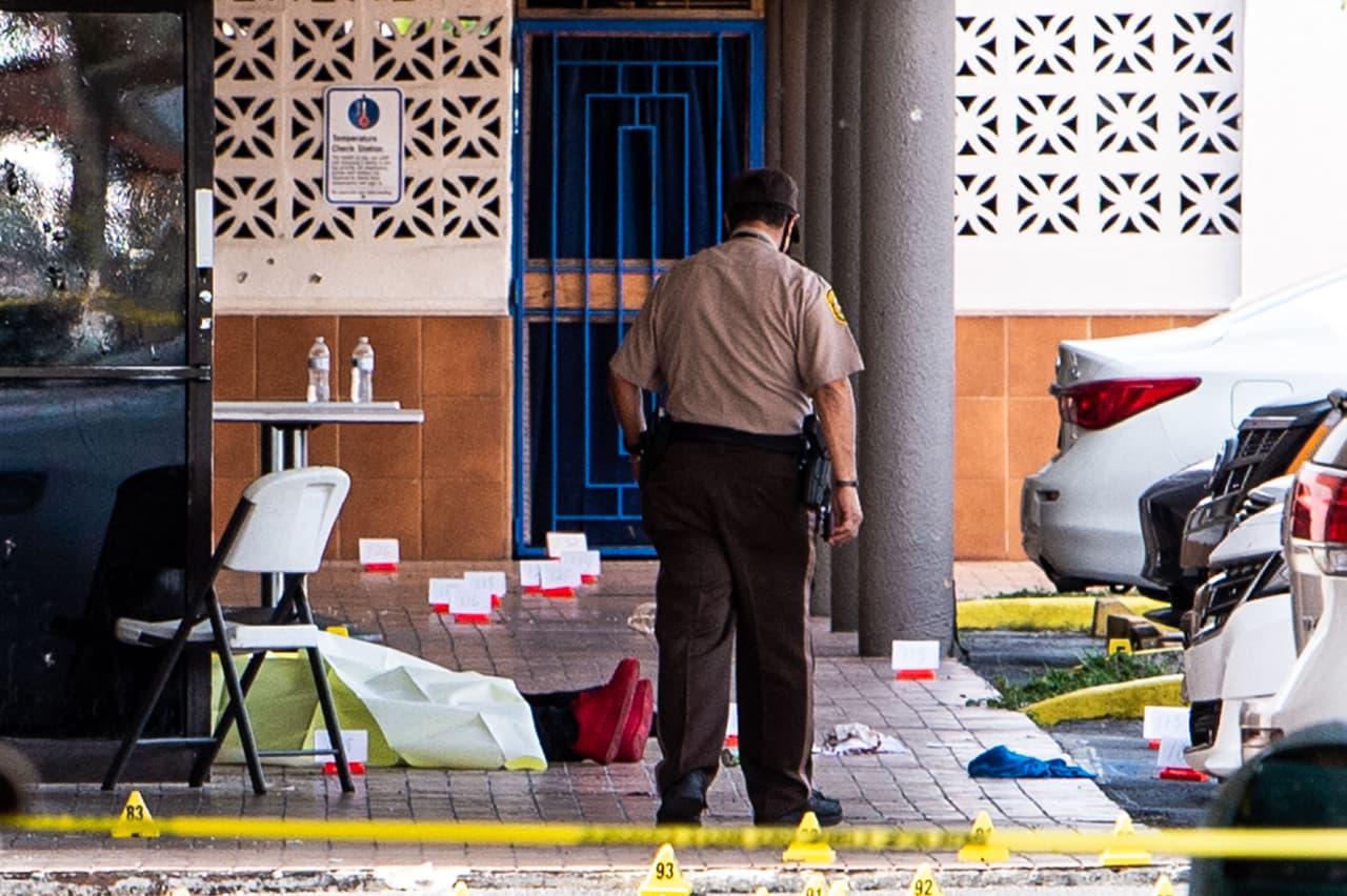 2 muertos y más de 20 heridos en tiroteo masivo en un concierto en Miami