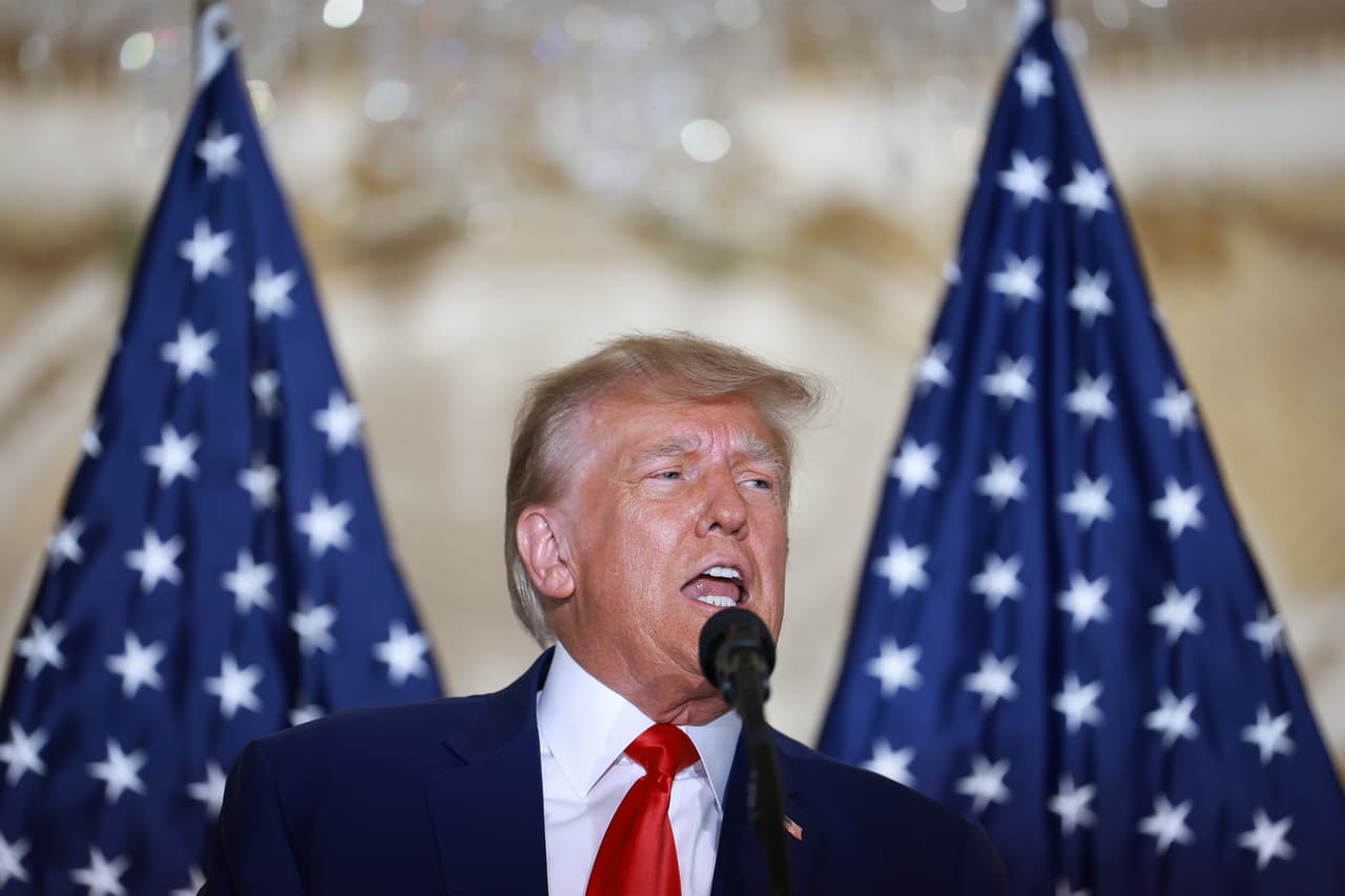 Donald Trump dice que en Georgia hay "una cacería de brujas" tras su detención en Nueva York