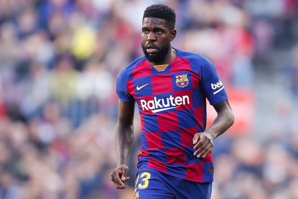 El defensa Samuel Umtiti está en la mira del Chelsea o Manchester United.