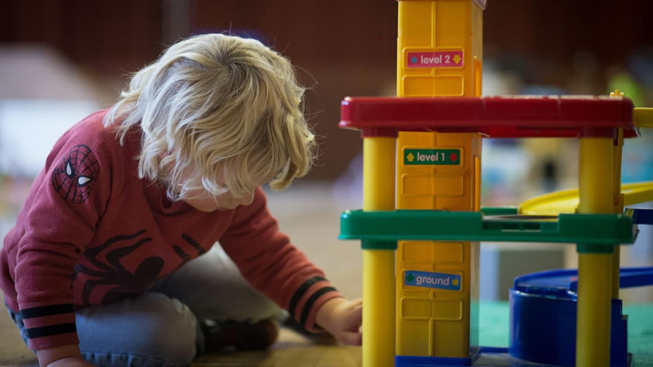 Miedo a las redadas reduce el personal en guarderías y obliga a miles de madres a dejar sus empleos