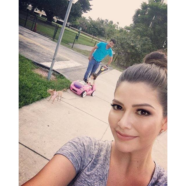 Ana Patricia: "Mi hija tiene el mismo carro también". (Agosto 1, 2016)