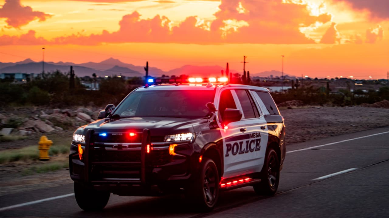 Cualquier información sobre el paradero de Karma Loza, Holly Kauffman y Emilie Barrios, llamar a la unidad de personas desaparecidas de la policía de Mesa al 
<b>teléfono: 480 644 2211.</b>