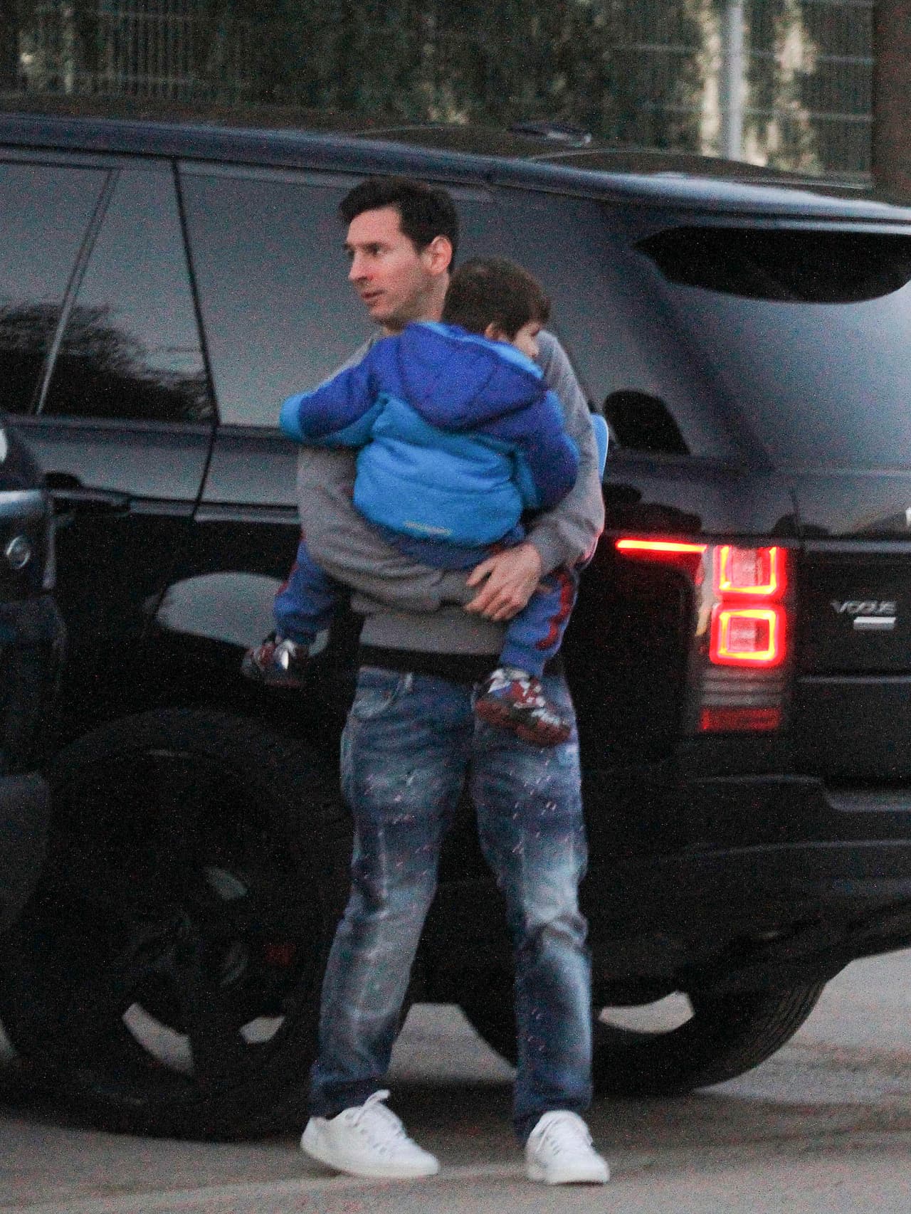 Lionel se hizo cargo del mayor de sus hijos.