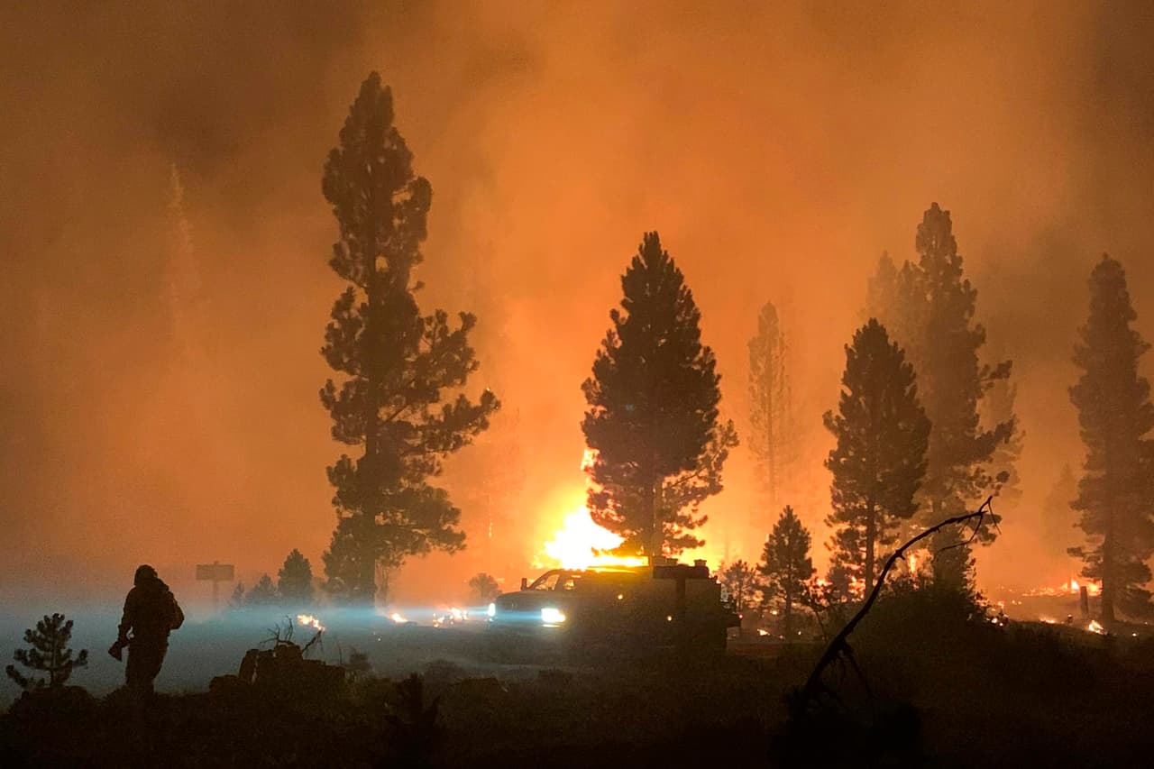Vientos erráticos, sequía y tormentas: las claves de los incendios que arrasan Oregon y California