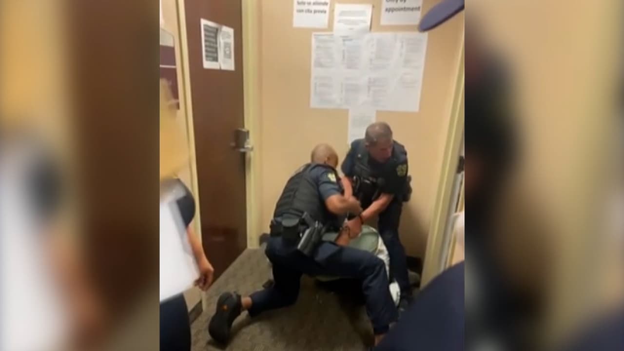 Demandan a la Policía de Orlando por "excesivo uso de fuerza" en arresto de colombiano en el consulado de su país