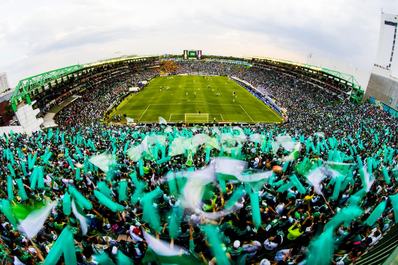 Un gran espectáculo brindó la afición 'Esmeralda' en el partido de vuelta por la Final del
<a href="https://www.univision.com/deportes/futbol/liga-mx/*">Clausura 2019.</a>