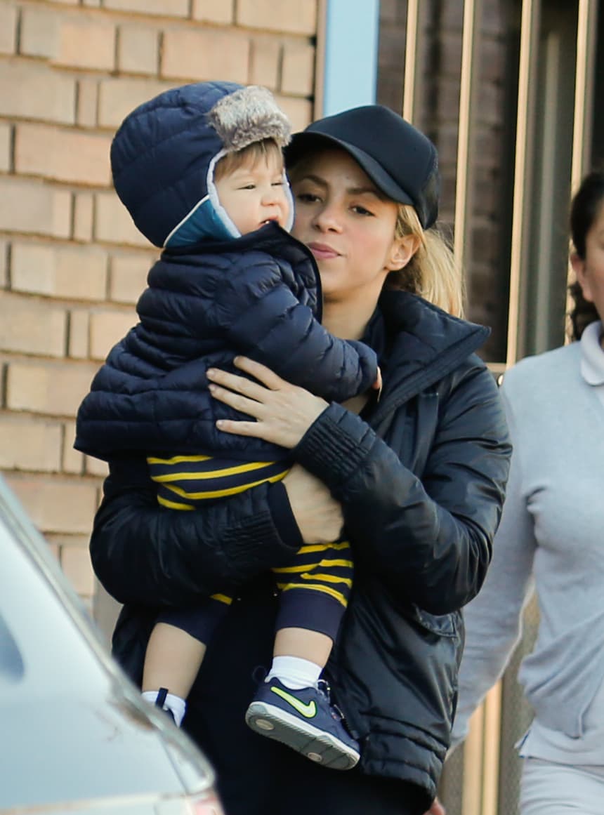 Al parecer hacía frío, Shaki lo llevaba muy tapadito.