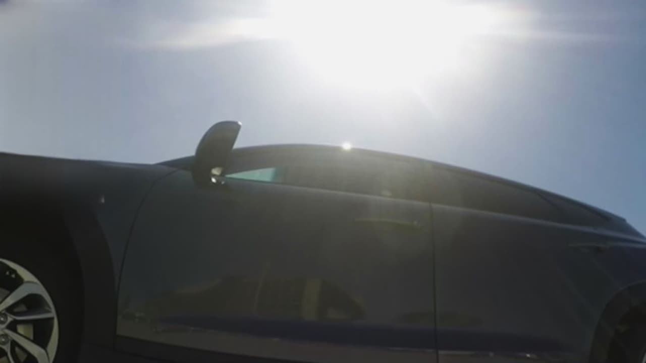 Una niña de 5 años muere tras ser dejada en un auto a altas temperaturas en Garland