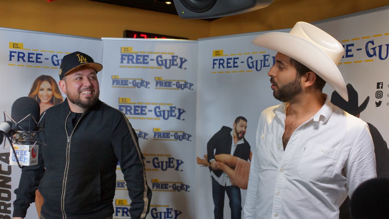 Roberto Tapia llegó al Free-guey show con nuevo sencillo y se armó tremenda fiesta.