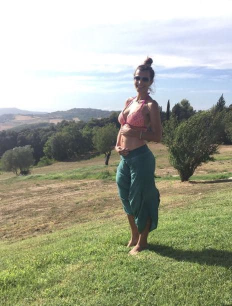 En septiembre pasado, Alan Tacher y su esposa Cristy Bernal anunciaron en el programa Despierta América que se convertirían en padres. Desde entonces, Cristy y Alan han registrado la evolución de su embarazo en sus redes sociales.