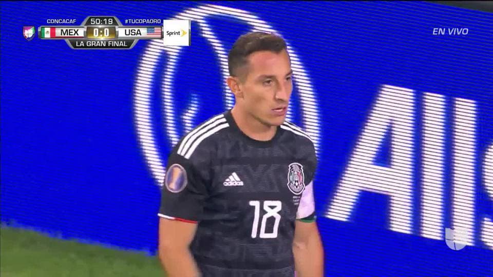 Tiro de esquina para USA