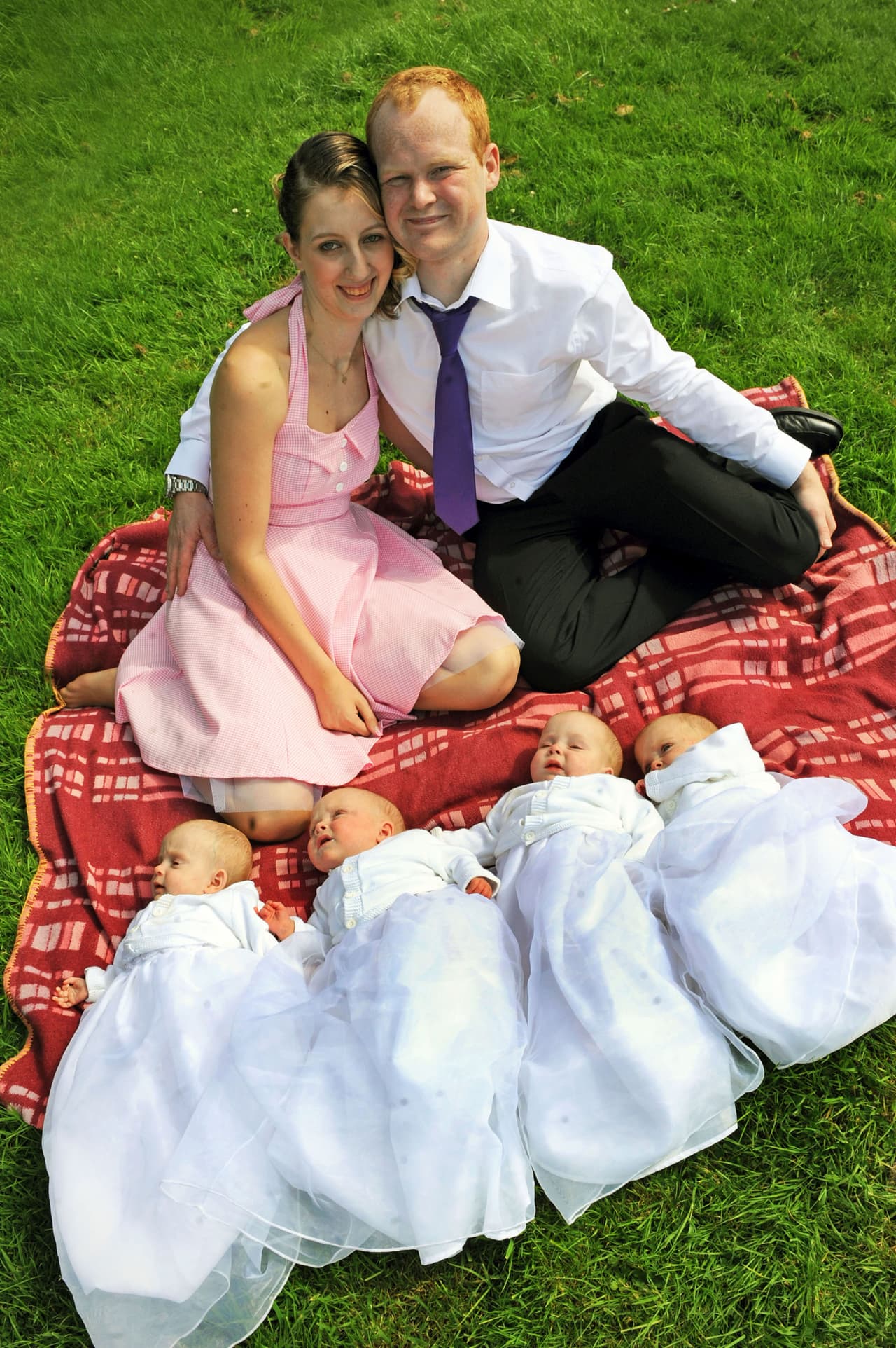 Mark Connaughton estaba seguro que jamás tendría hijos, pues Charlene Medlicott, su esposa, padecía una enfermedad que se lo impedía.