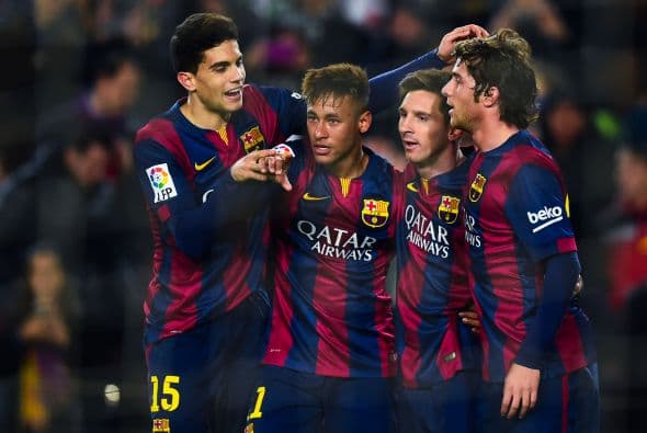 Pero el brasileño Neymar no perdonaría un pase dentro del área desde la derecha por parte de Luís Suárez para abrir el marcador.